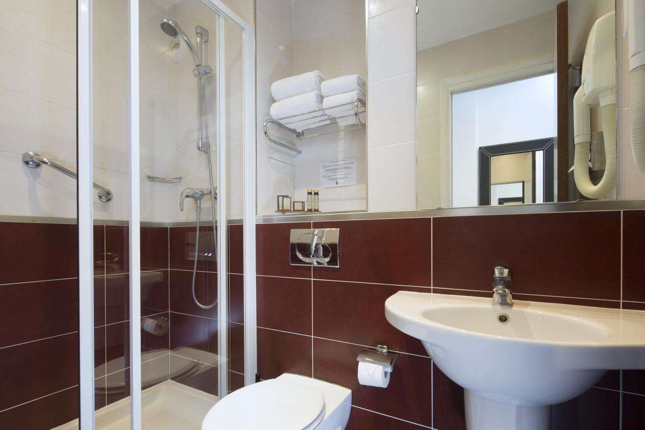 Europe Hotel Paris Eiffel - Salle de bain